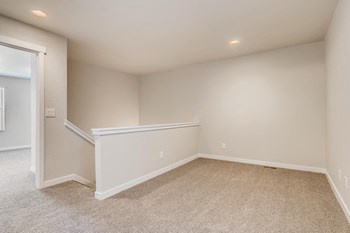 3282 Bewildering Heights 2 Beds House for Rent - Photo Gallery 7