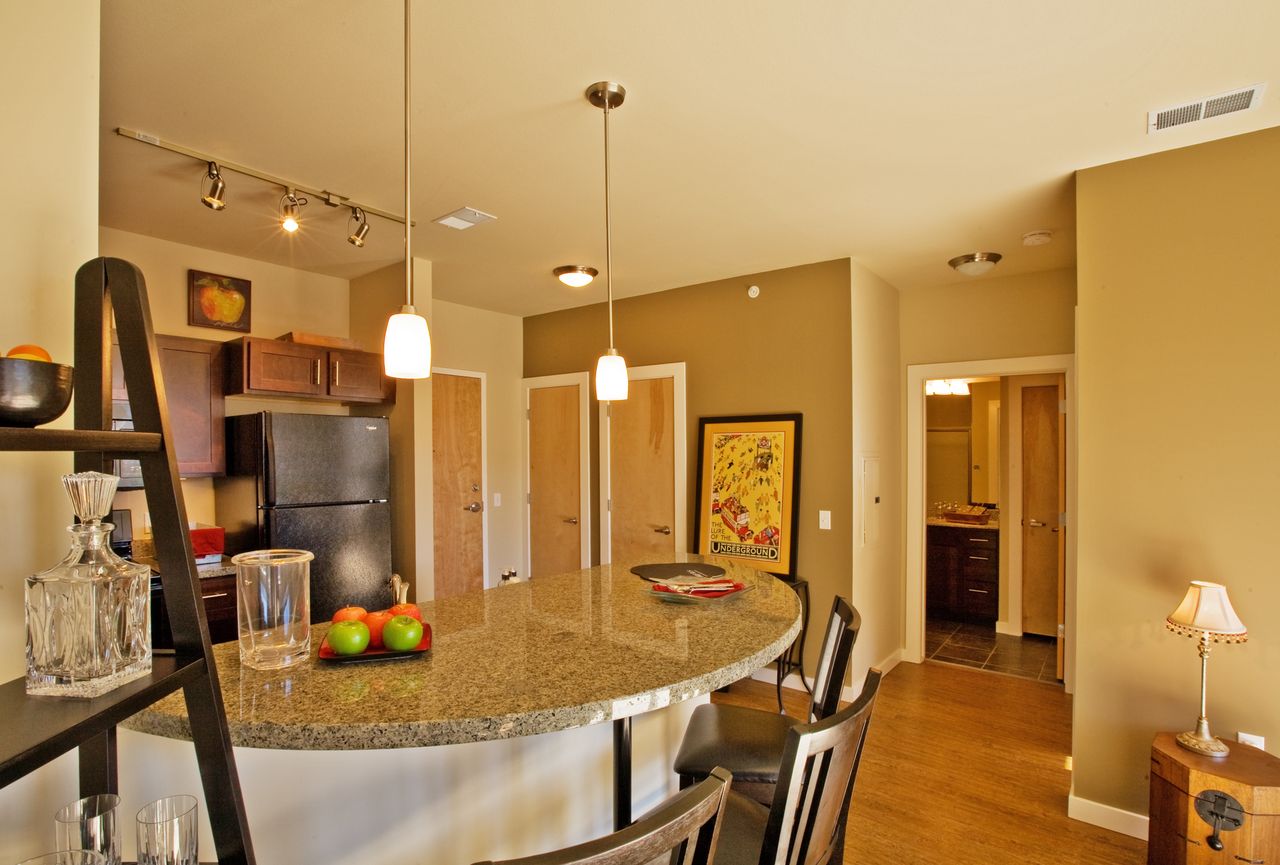 Pinhook Flats Apartments 6440 Cedar Plaza Omaha Ne Rentcafe