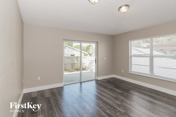 9119 CATHERINE FOSTER COURT 4 Beds House for Rent - Photo Gallery 7