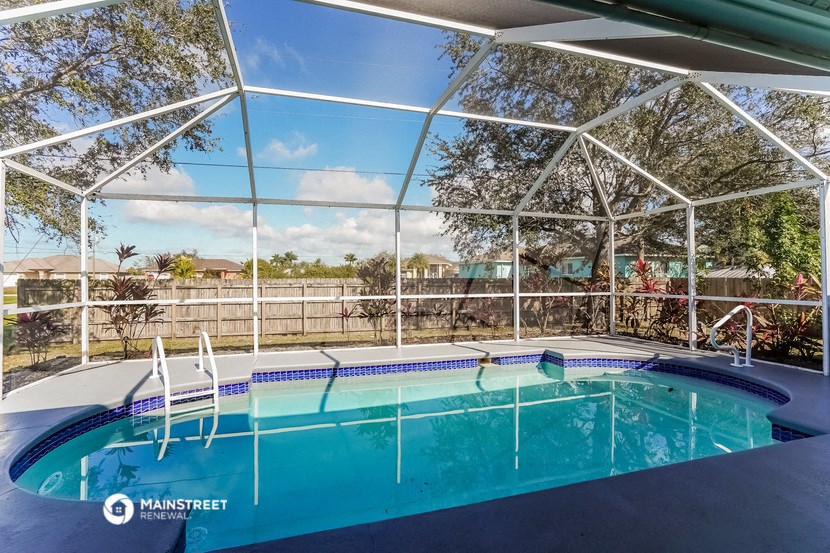 the swimming pool at the villas at obsidian
