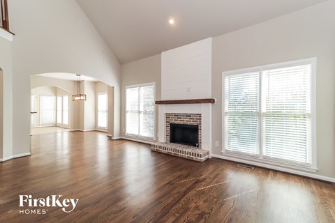 164 Pinnacle Point Court 4 Beds Apartment for Rent