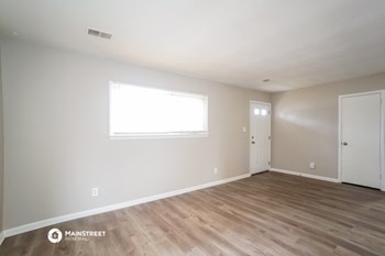 635 HOWARD RD 4 Beds House for Rent - Photo Gallery 4