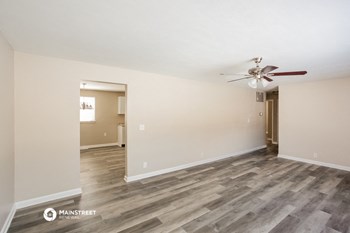 465 PARK ST 3 Beds House for Rent - Photo Gallery 5