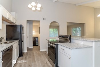 7740 N Grand Av 3 Beds House for Rent - Photo Gallery 8