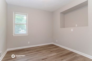 7740 N Grand Av 3 Beds House for Rent - Photo Gallery 12
