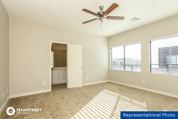 1119 S Stapley Dr Unit 104 3 Beds House for Rent - Photo Gallery 4
