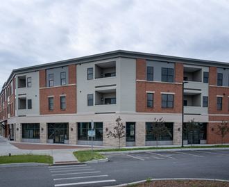 32 Cottonwood Drive Studio-2 Beds Apartment for Rent