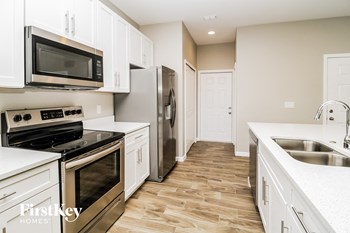 3001 E SLATER DRIVE 4 Beds House for Rent - Photo Gallery 6