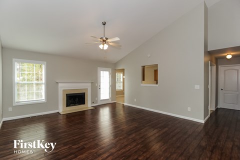 88 Wyndham Walk 3 Beds Apartment for Rent