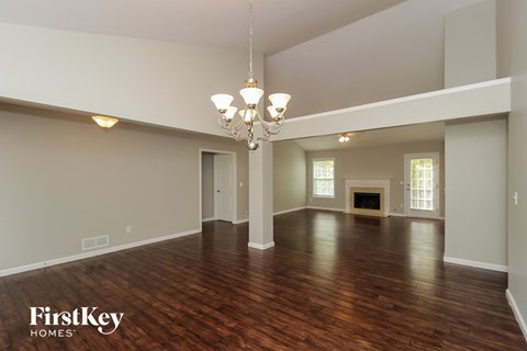 88 Wyndham Walk 3 Beds Apartment for Rent