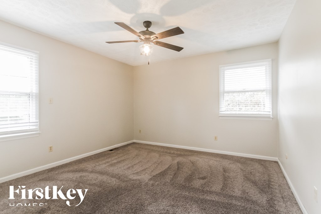 596 Waterview Boulevard 5 Beds House for Rent - Photo Gallery 8