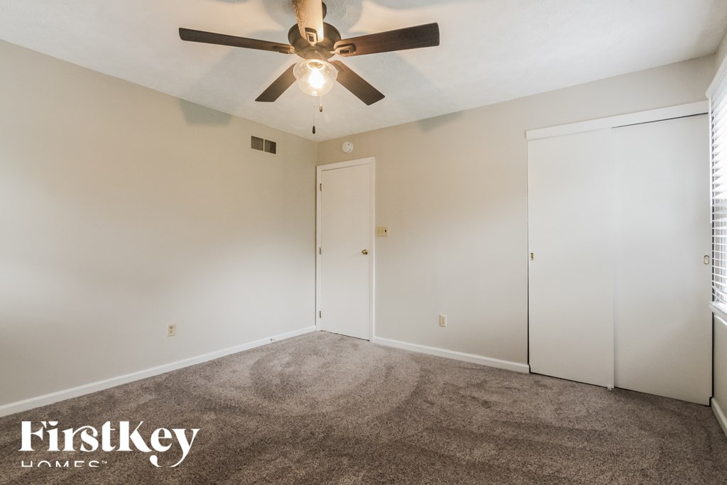 596 Waterview Boulevard 5 Beds House for Rent - Photo Gallery 9