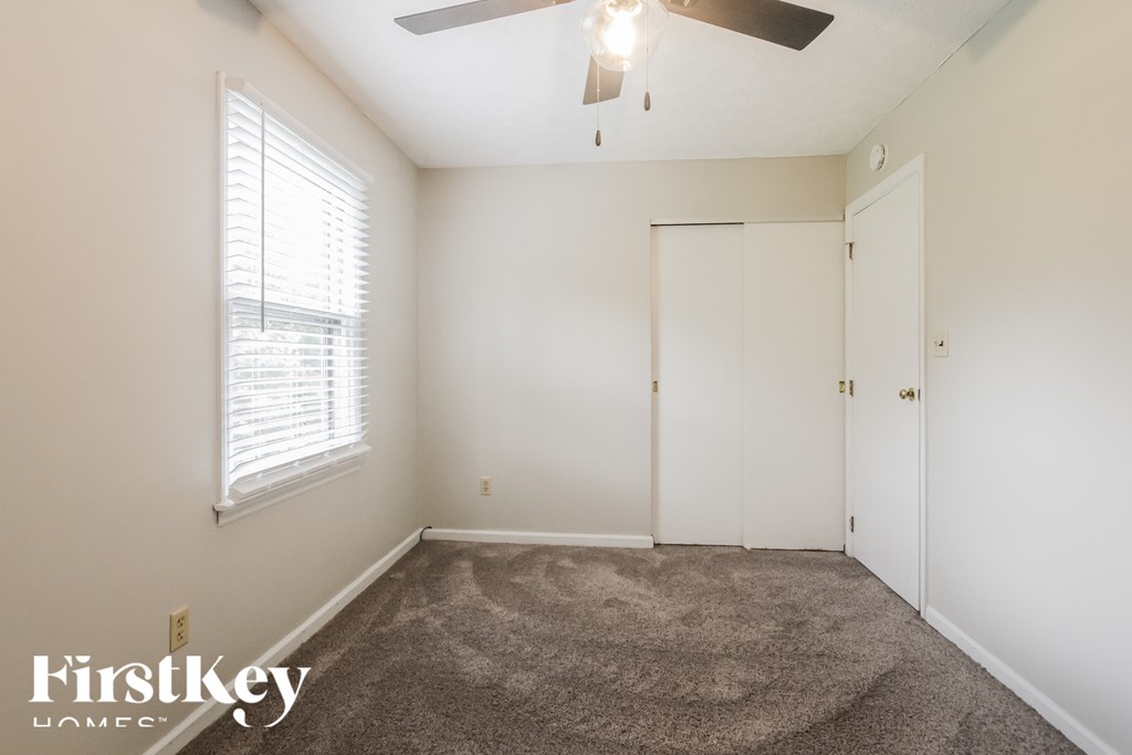 596 Waterview Boulevard 5 Beds House for Rent - Photo Gallery 15