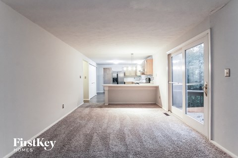 11567 CREEKSIDE Lane 4 Beds Apartment for Rent