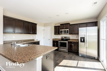 2625 Mcintosh Street 3 Beds House for Rent - Photo Gallery 5