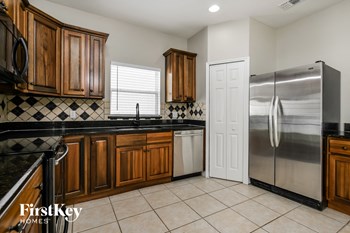 288 MAGICAL WAY 4 Beds House for Rent - Photo Gallery 6