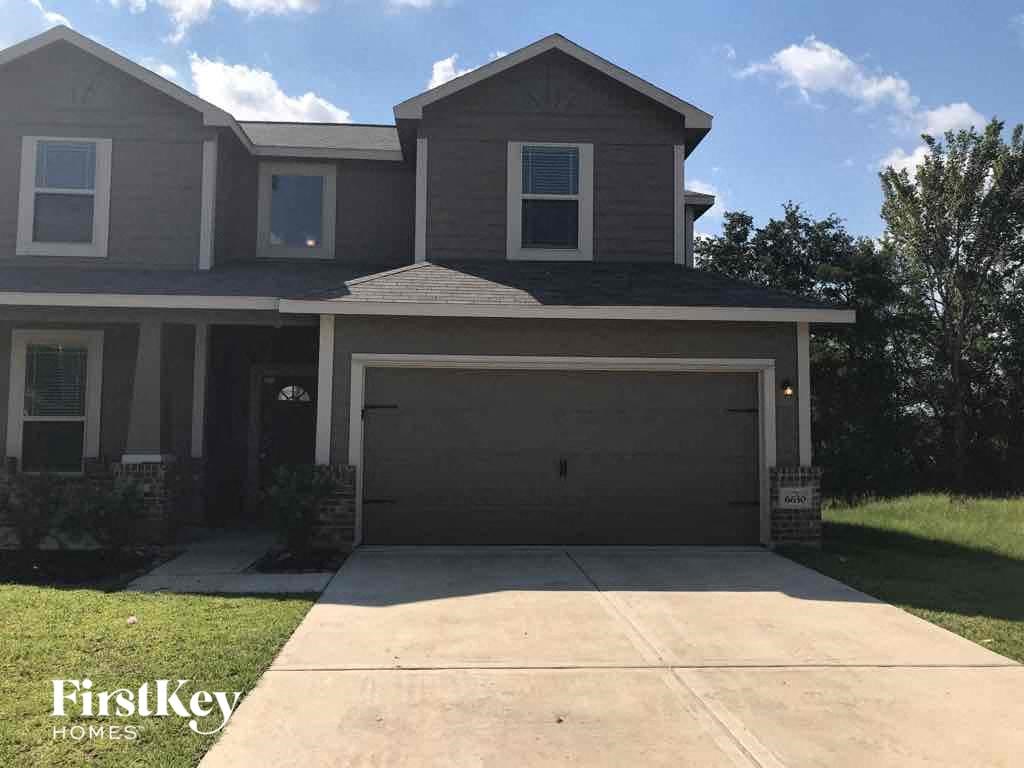 6630 Blimp Base Blvd 4 Beds House for Rent - Photo Gallery 1