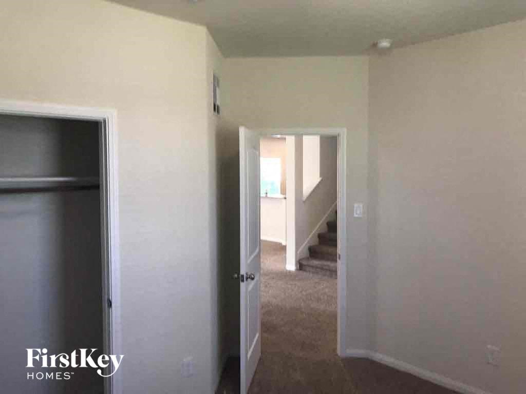 6630 Blimp Base Blvd 4 Beds House for Rent - Photo Gallery 18