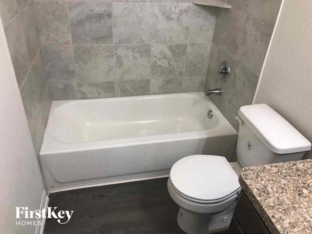 6630 Blimp Base Blvd 4 Beds House for Rent - Photo Gallery 19