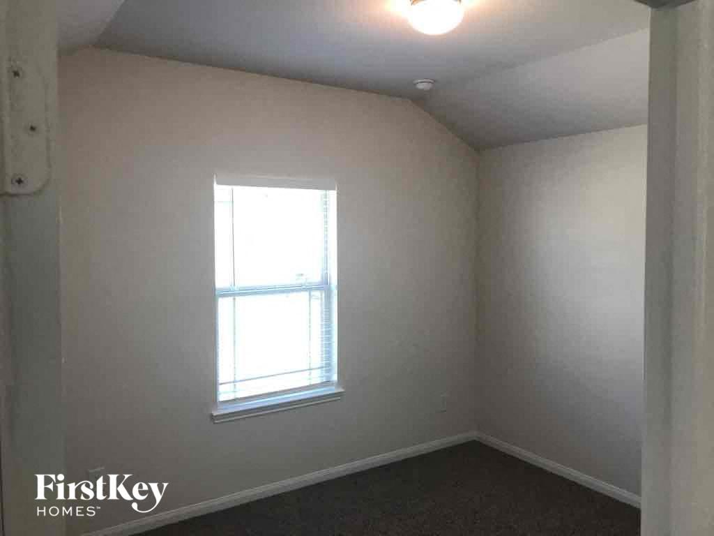 6630 Blimp Base Blvd 4 Beds House for Rent - Photo Gallery 6