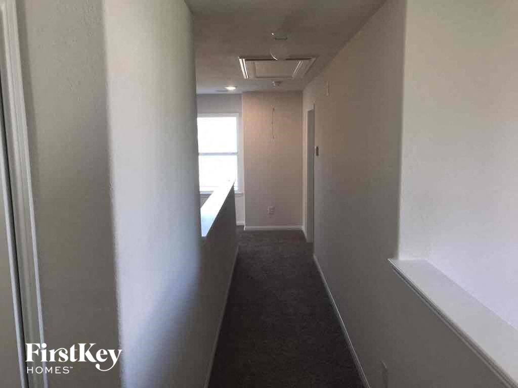 6630 Blimp Base Blvd 4 Beds House for Rent - Photo Gallery 8