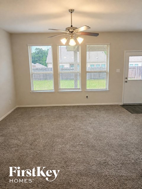 15141 Meadow Glen S 3 Beds Apartment for Rent