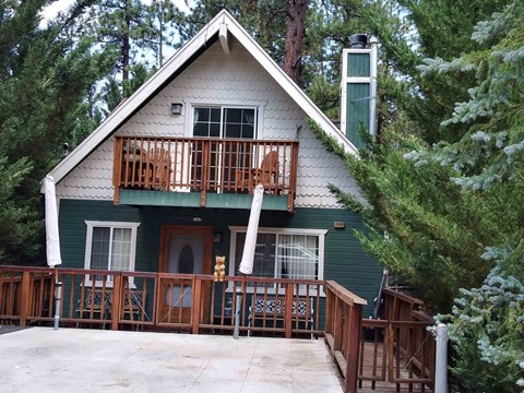 42998 Sunset 3 Beds Apartment for Rent