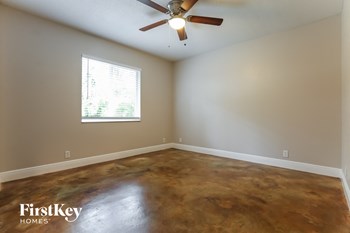 1009 LASSETER STREET 3 Beds House for Rent - Photo Gallery 11