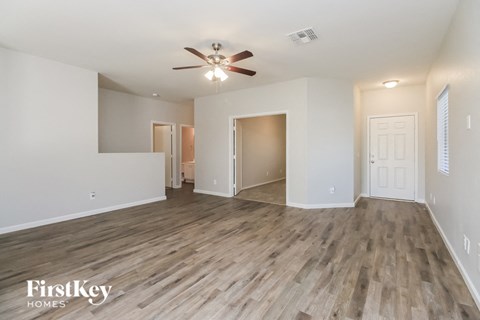 1232 E OMEGA Drive 3 Beds Apartment for Rent