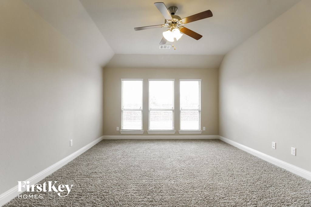 16209 Weymouth Drive Studio House for Rent - Photo Gallery 8