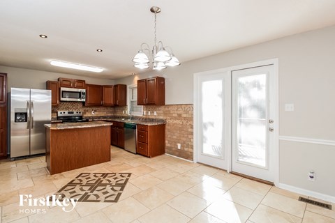 4923 Shady Pine Drive 3 Beds Apartment for Rent