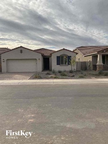 11657 W Levi Drive 4 Beds House for Rent Photo Gallery 1