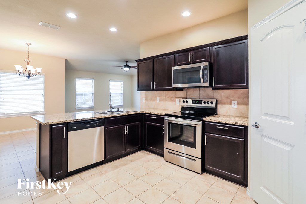 522 Canterbury Park Lane 4 Beds House for Rent - Photo Gallery 6