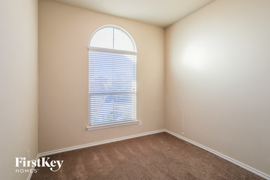 522 Canterbury Park Lane 4 Beds House for Rent - Photo Gallery 12