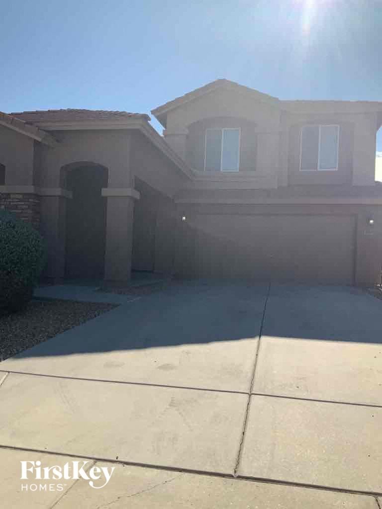 18545 W VOGEL Avenue 4 Beds House for Rent - Photo Gallery 1