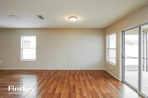 1560 NATURE TRAIL 4 Beds Apartment for Rent