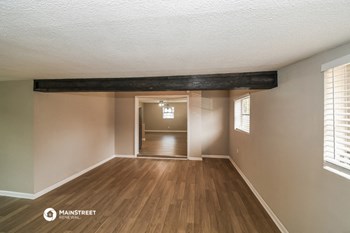 335 BONNLYN DR 3 Beds House for Rent - Photo Gallery 4
