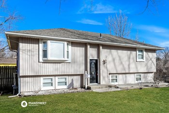 153 NW LAKEVIEW CT 3 Beds House for Rent - Photo Gallery 4