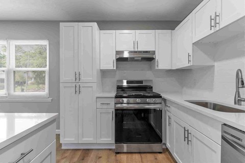 1701 Hawthorne Avenue Studio-2 Beds Apartment for Rent - Photo Gallery 19