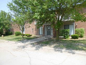 Apt. 3 2 Beds Apartment for Rent