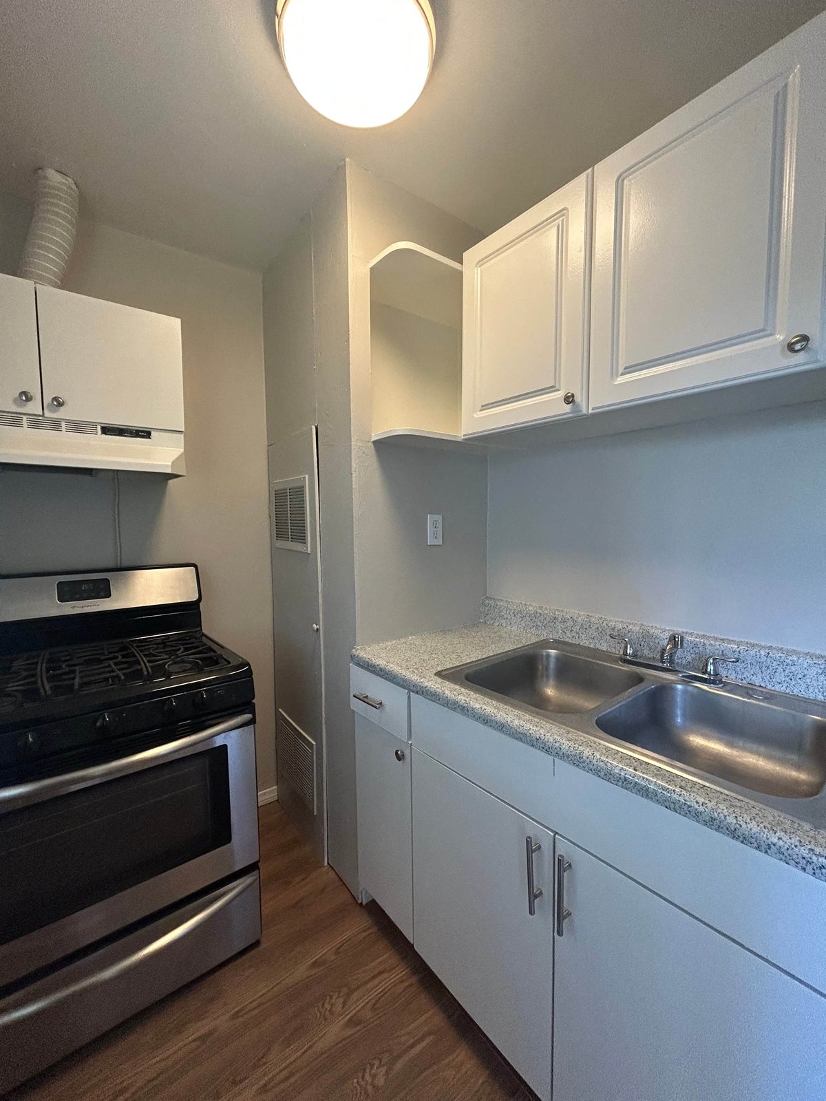 Bella Vista Cottages and Apartment