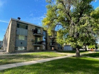 219 2Nd Avenue West 1-3 Beds Apartment for Rent