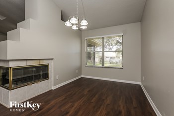 1962 TILBURG AVENUE 3 Beds House for Rent - Photo Gallery 3