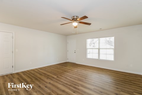 903 Newell Street 4 Beds Apartment for Rent