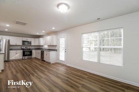 903 Newell Street 4 Beds Apartment for Rent