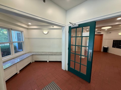1465 State Street Studio Apartment for Rent