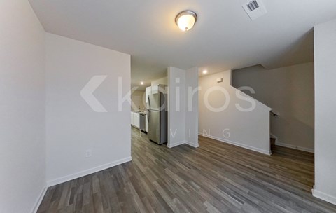 348 Waterfall Rd 5 Beds Apartment for Rent