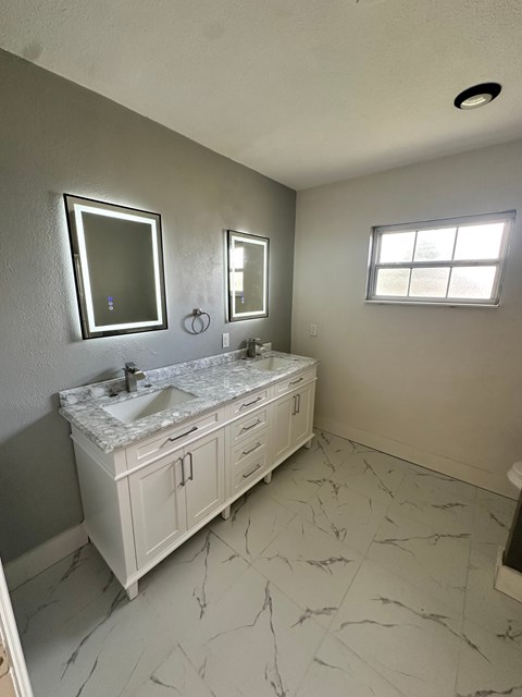 5056 42Nd St S 2 Beds Apartment for Rent