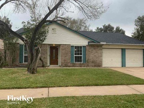 2411 Shady Brook Drive 3 Beds Apartment for Rent
