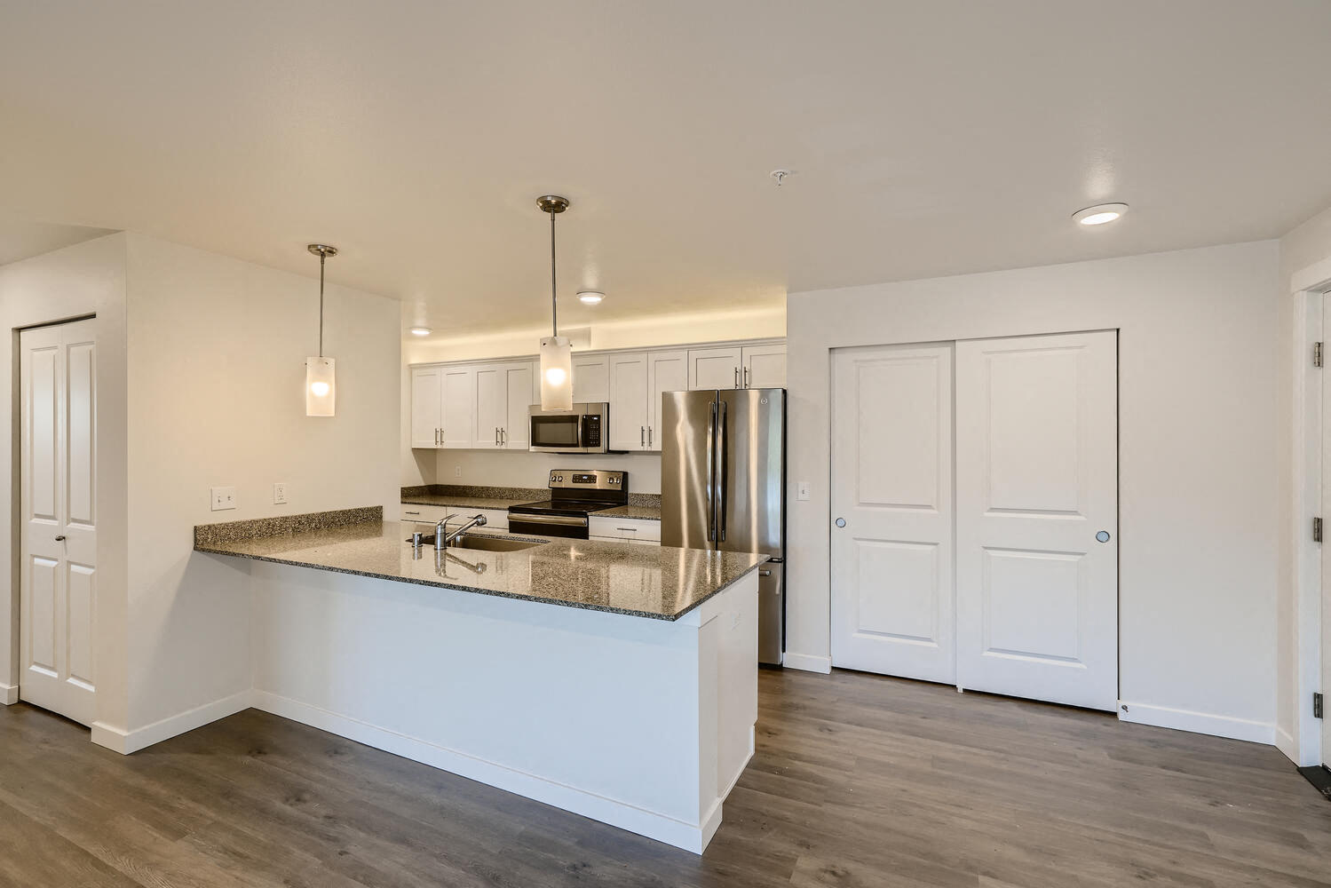 A Typical Kitchen at Huntington Place Apartments
